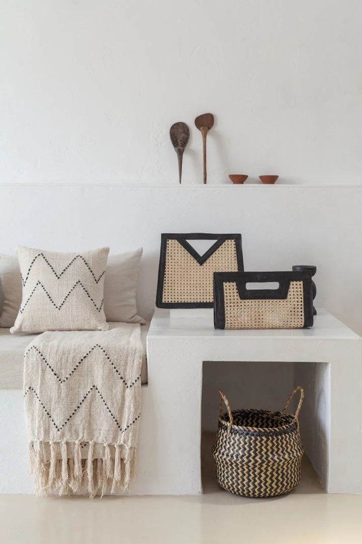 Village Thrive Black Zig Zag Blanket Home Goods 7 Village Thrive Black Zig Zag Blanket Home Goods