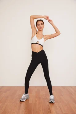 Wolven Reversible Crisscross Recycled Bra - Onyx Activewear + Athleisure