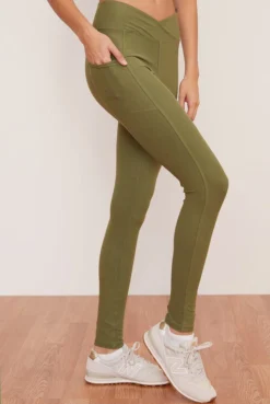 Wolven Activewear + Athleisure Recycled Crossover Pocket Legging - Eucalyptus