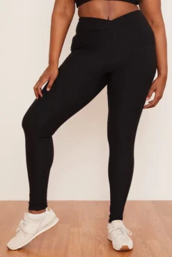 Wolven Recycled Crossover Pocket Legging - Onyx