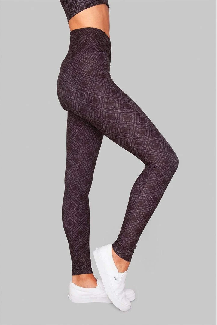 Wolven Activewear + Athleisure Crossover Recycled Legging With Pockets - Summit 7 Wolven Activewear + Athleisure Crossover Recycled Legging With Pockets - Summit