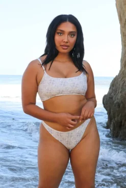 Wolven Reversible Ruched Recycled Swimsuit Top - Harmony