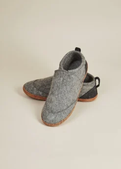 Kyrgies Women's Wool Tengries Slippers - Gray