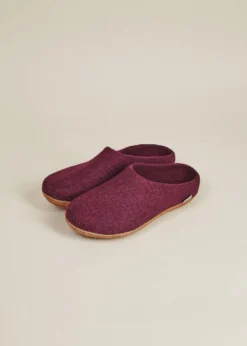 Kyrgies Women's Molded Sole Low Back Wool Slippers - Plum