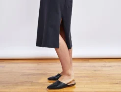 Coyuchi Pajamas + Loungewear Solstice Nightgown - Deep Graphite 7 Coyuchi Pajamas + Loungewear Solstice Nightgown - Deep Graphite