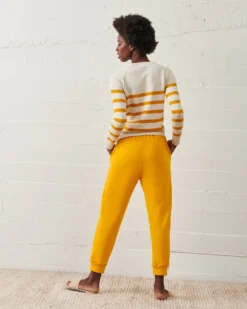 WVN Isle Crew Sweater Clothing