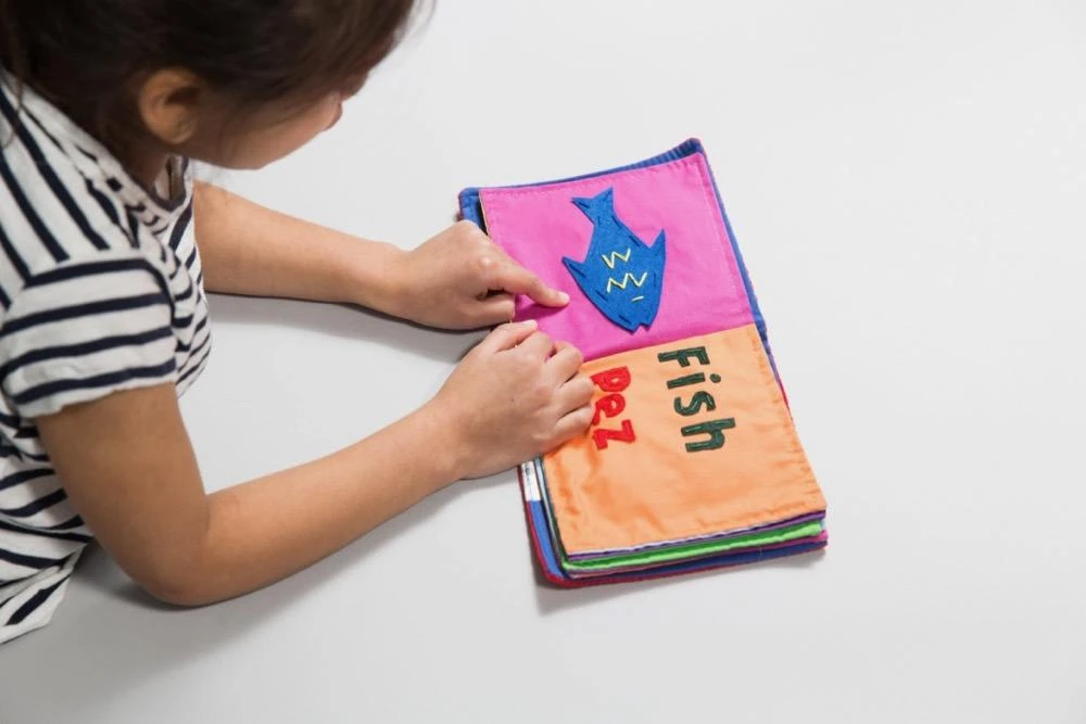 Zeki Learning Spanish-English Animal Book Gifts 4 Zeki Learning Spanish-English Animal Book Gifts