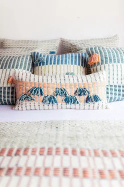 Zuahaza Barichara Lumbar Pillow Cover - Apricot