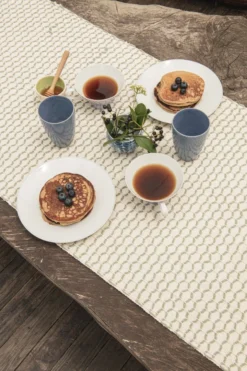 Zuahaza Kitchen + Dining Diamond Guanabana Table Runner