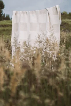 Zuahaza Home Goods Sumapaz Large Throw Blanket